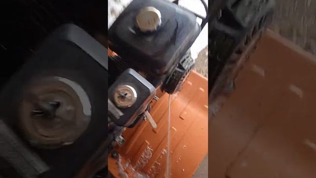 Запуск мотоблока в мороз,МБ-80,жизнь в деревне. смотреть онлайн