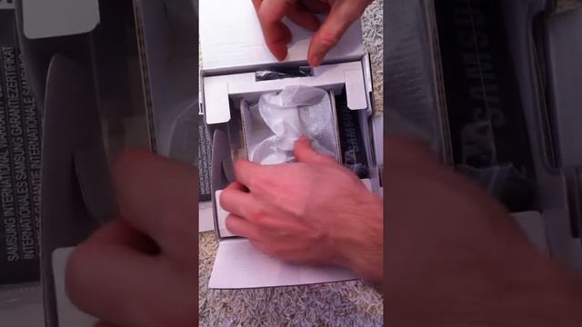 Samsung WB100 Unboxing смотреть онлайн