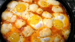 ЯИЧНИЦА С ПОМИДОРАМИ САМАЯ ВКУСНАЯ! Шакшука рецепт. смотреть онлайн