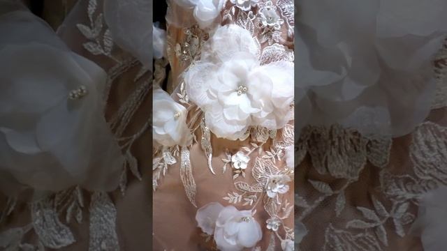 ТКАНИ ДЛЯ СВАДЕБНОЙ И ВЕЧЕРНЕЙ МОДЫ смотреть онлайн