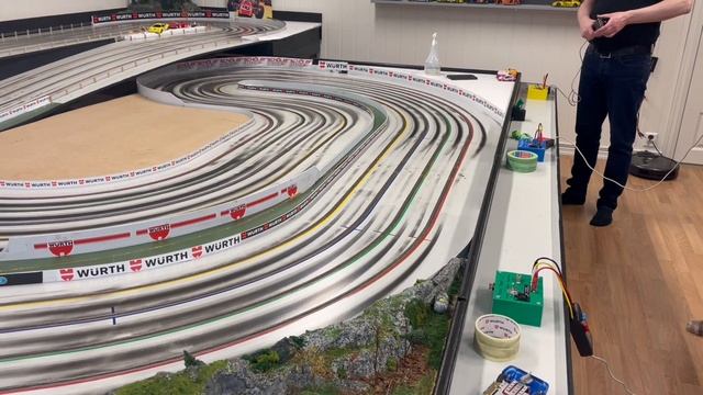 Vandaas Raceway. New Ferrari 512M 1/24 Slot Cars. смотреть онлайн