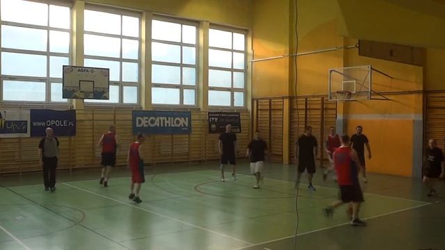 ZWMiTAKA vs SQR3byki - 1 kwarta cz.2. Playoffs - game 2 смотреть онлайн