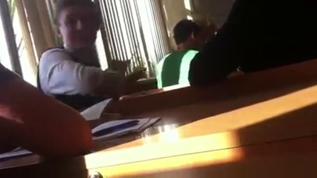 Сергей играет на ударных смотреть онлайн
