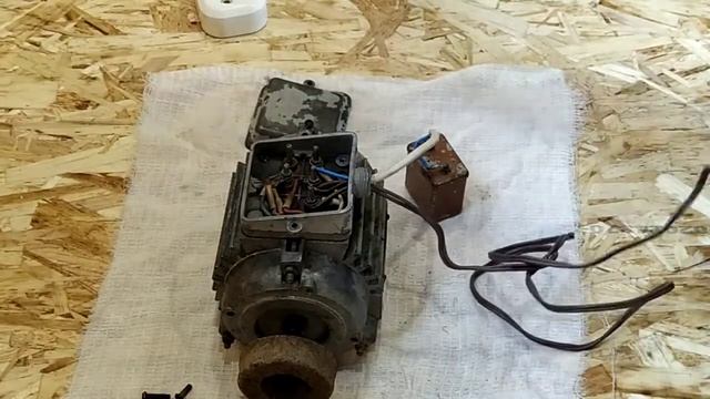 Проверка трехфазного двигателя типа 4ААМ56В с помощью однофазной, бытовой сети. смотреть онлайн