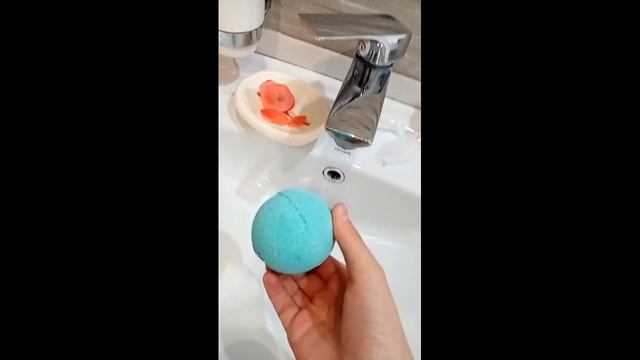 бомбочка для ванны с игрушкой внутри смотреть онлайн
