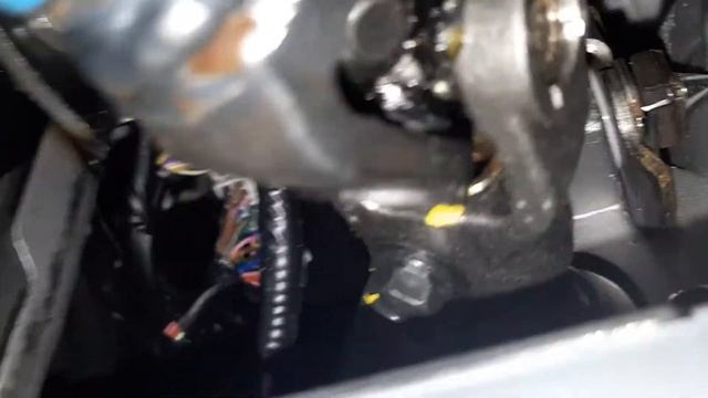Дребезг рулевой колонки Hyundai/KIA смотреть онлайн