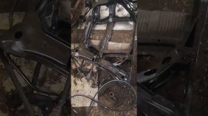 Замена подрамника Honda Accord