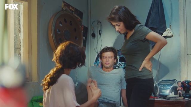 Bizim Hikaye 1. Bölüm смотреть онлайн
