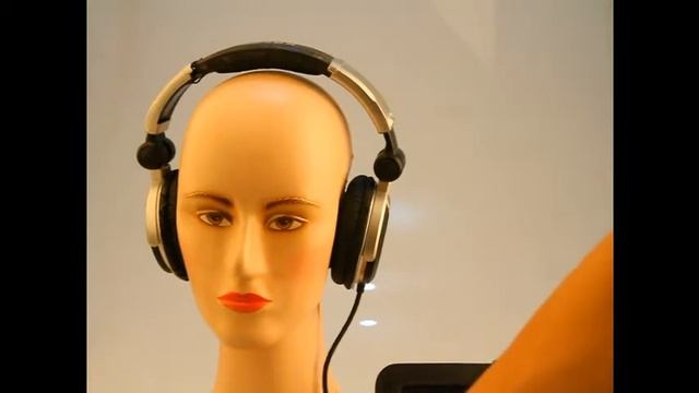 Closed vs Open Headphone in FPS games смотреть онлайн