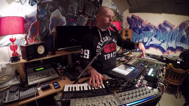 Mario Beatbox Looping Mashup - Mr Phormula смотреть онлайн