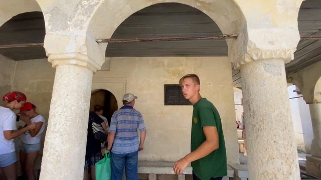 Бахчисарай/Пещерный город Чуфут-Кале/Мраморное озеро/Выехали домой смотреть онлайн