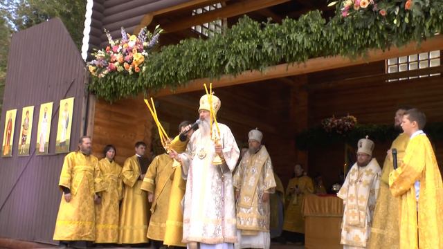 Божественная литургия на месте обретения Великорецкого образа святителя Николая смотреть онлайн