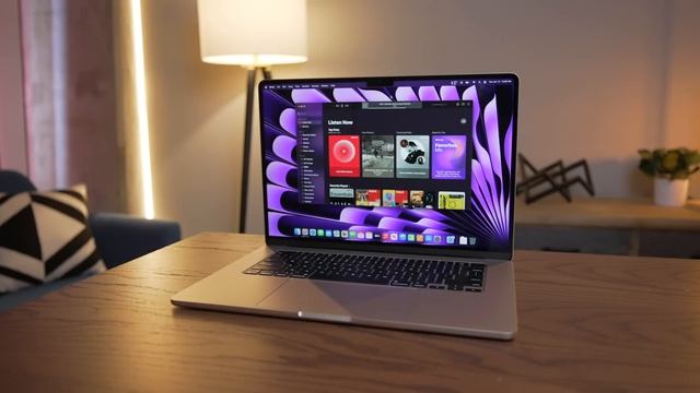 Is the 15 inch MacBook Air the PERFECT MACBOOK?? смотреть онлайн