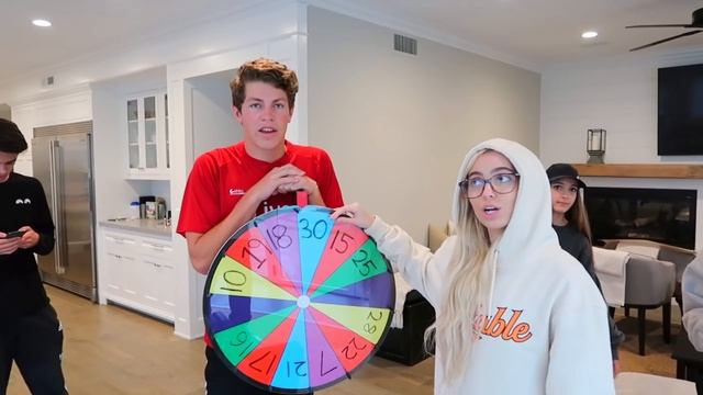 How Far Can You SPLIT CHALLENGE! смотреть онлайн