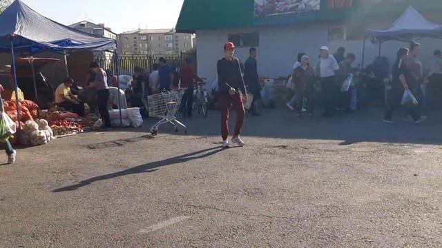 Талдыкорган. Коммунальный рынок 24.09.2022г. смотреть онлайн
