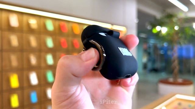 Чехол Karl Lagerfeld для AirPods 1 / 2 с карабином (Чёрный) смотреть онлайн