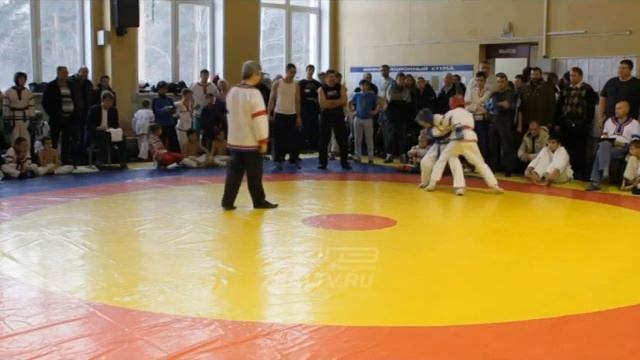 Златоустовский «Кондор» дотянулся до кубка «Альфы» и «Вымпела» смотреть онлайн