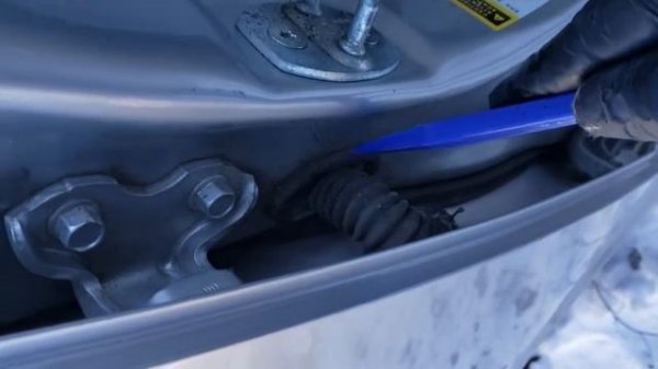 How to Remove Prius Door - 2004 to 2016