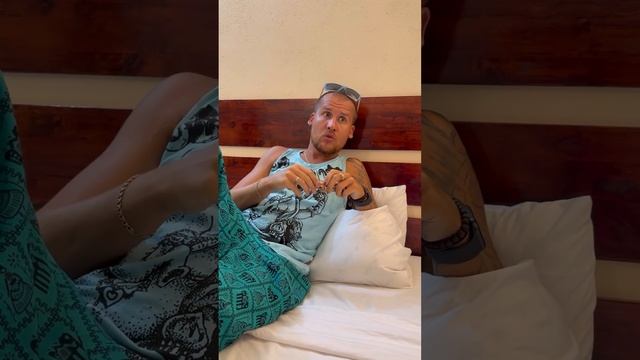 Перелет до Мальдив. Приключения и сложности. смотреть онлайн