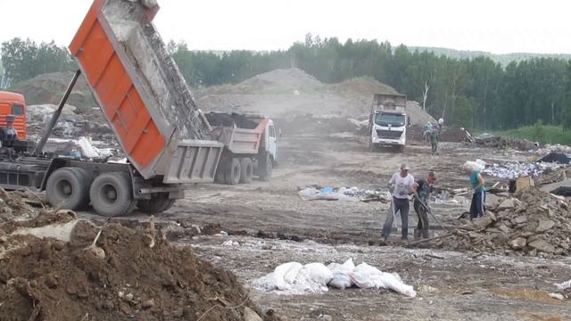 Выброс мусора АГК Русал