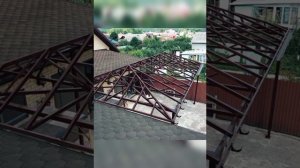 # Shorts вальмовая крыша Металлический каркас навеса