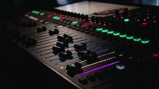 "DANCING QUEEN" Abba Tributes Remixed By DoctorYug смотреть онлайн