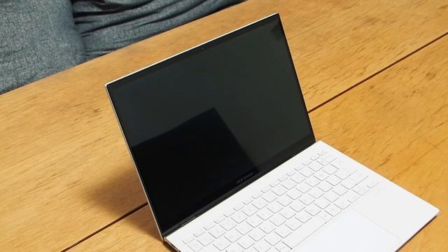 【起動】ASUS Zenbook S 13 OLED｜13.3型ノートパソコン смотреть онлайн