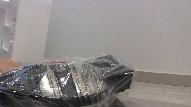 Unboxing + First Try: Wilfa Waffle Iron WAS-623Bell