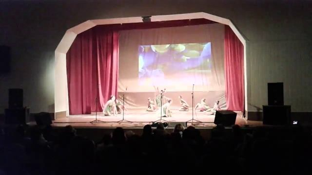 "Весенний вальс" (Образцово-танцевальный коллектив "Барби") 19 марта 2016 г. смотреть онлайн