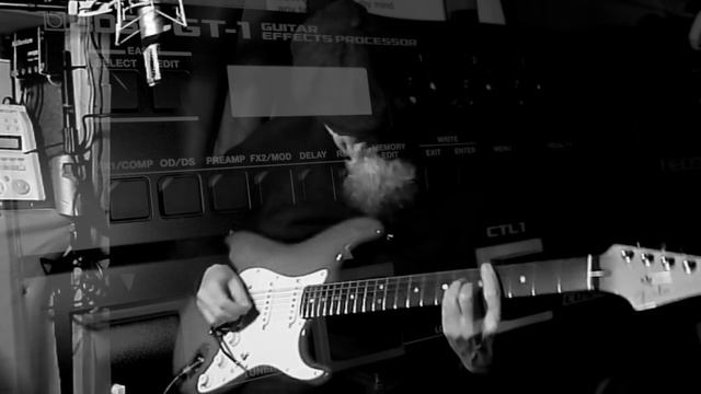 Boss GT 1 Tera Echo - "She's Leaving Home" смотреть онлайн