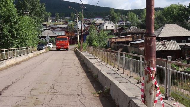Проведен ремонт ограждений мостового перехода, ведущего к острову Домашний смотреть онлайн