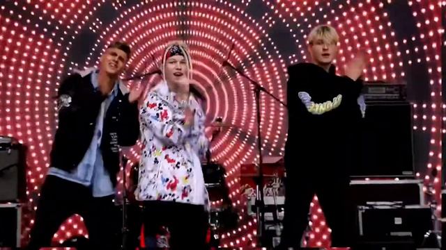 Трио STAR ⭐️ смотреть онлайн