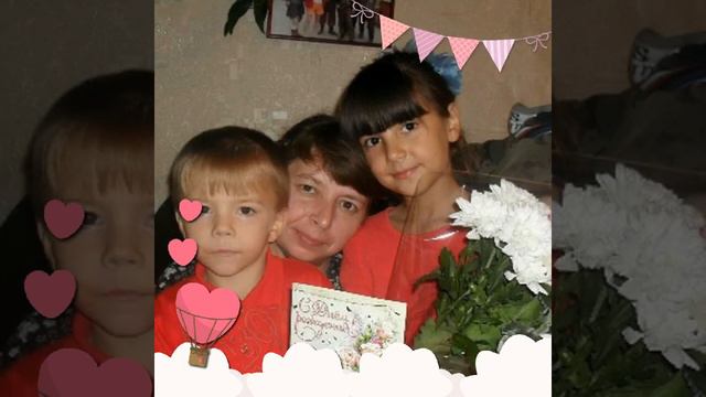 У мамы День рождения смотреть онлайн