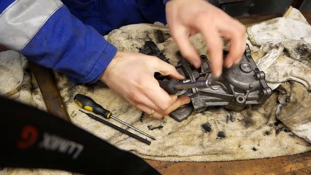 Naprawa EGR 2.0 tdi VW смотреть онлайн