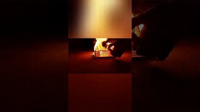 Сжёг домик из спичек смотреть онлайн
