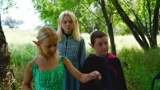 ПРЕВЪРНАХМЕ СЕ В ЕЛФИ ЗА 24 ЧАСА! смотреть онлайн