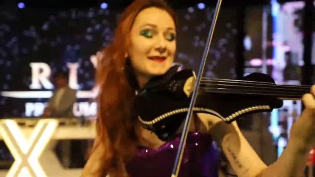 Струнный дуэт Симфони Новый год 2022 Rixos смотреть онлайн