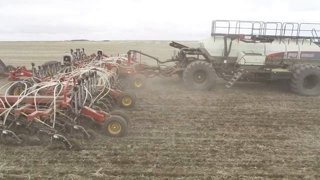 Презентация системы точного высева Bourgault Air Planter™ смотреть онлайн