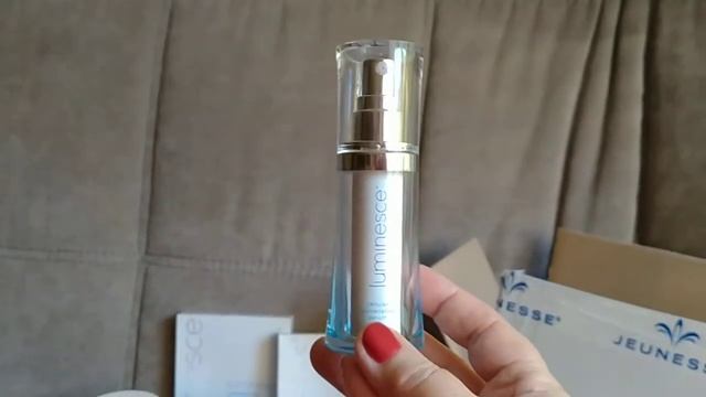 Люблю получать посылочки от компании Jeunesse Global смотреть онлайн