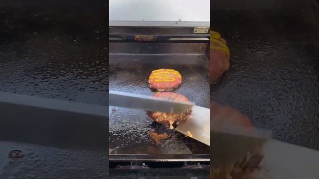 The Best Burger Hands Down смотреть онлайн