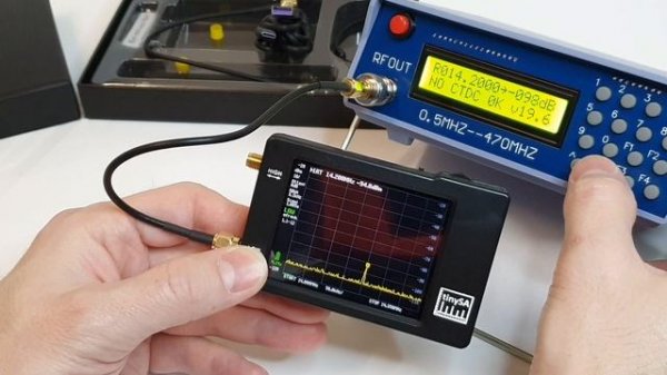 tinySA Spectrum Analyzer review (Banggood)