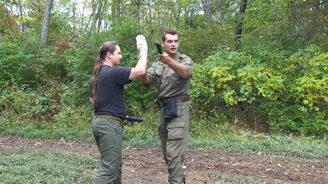 Порез шеи через блок. смотреть онлайн