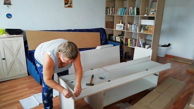 СОБИРАЮ ГОСТИНУЮ // ОТВЕЧАЮ НА ВОПРОСЫ. смотреть онлайн