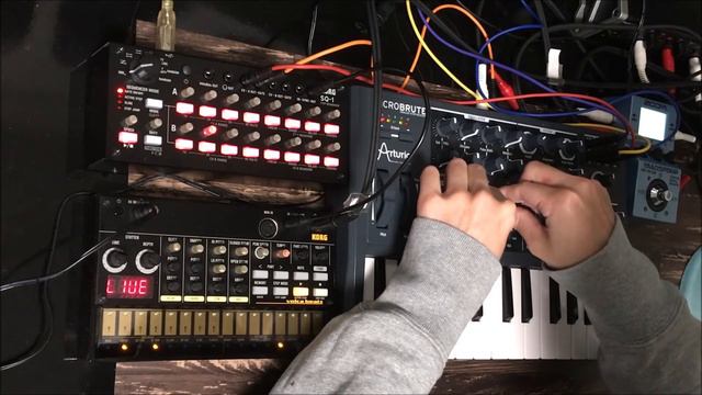Arturia MicroBrute, KORG Volca Beats & SQ-1 (synth jam 2019 #9) смотреть онлайн