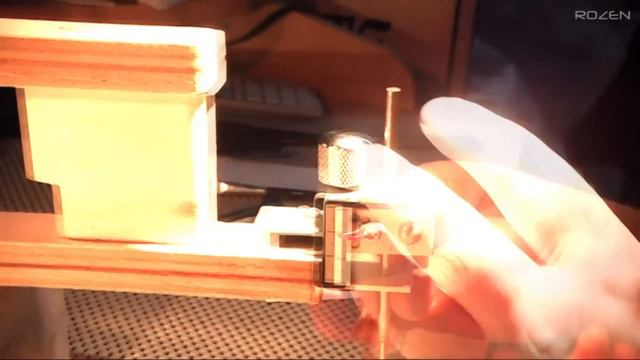 Making The Gibson Logo Using A Pantograph For Luthier