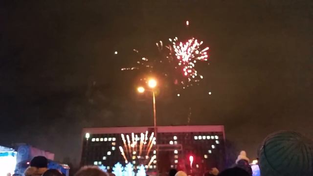 Новый 2017 год фейерверк Пермь смотреть онлайн