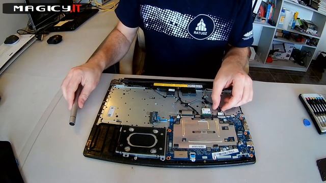 Lenovo Ideapad 110 15IBR Disassembly смотреть онлайн