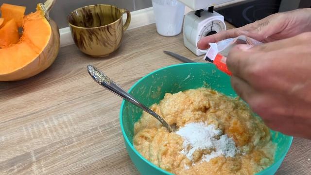 Вот так нужно готовить Тыквенный пирог из манки | Рецепт без яиц и муки смотреть онлайн