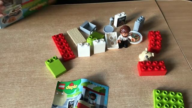 Конструктор LEGO DUPLO Town Киоск-пиццерия 10927 смотреть онлайн