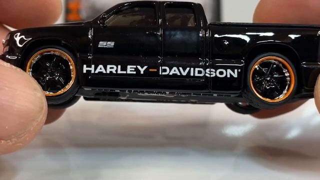 2004 CHEVROLET SILVERADO SS. #diecast #unboxing #diorama #diorama164 #maisto смотреть онлайн